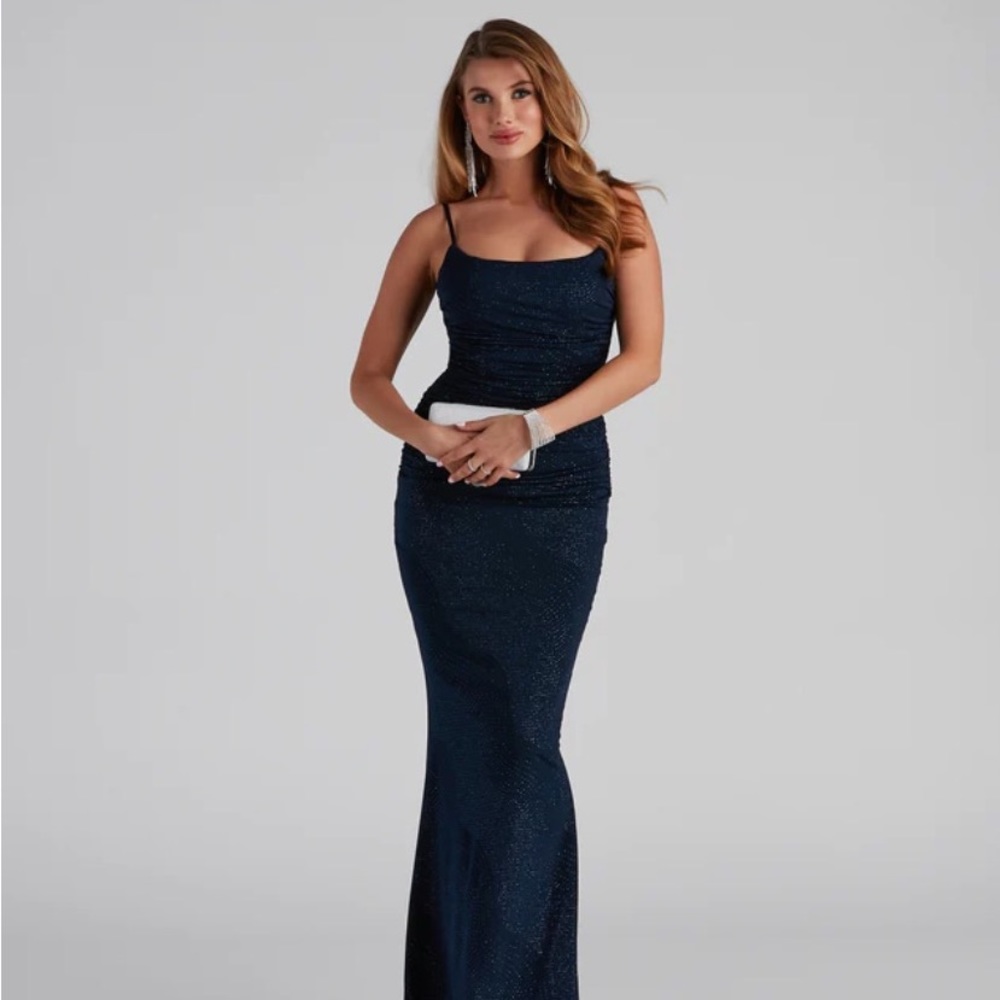 Windsor navy blue prom dress